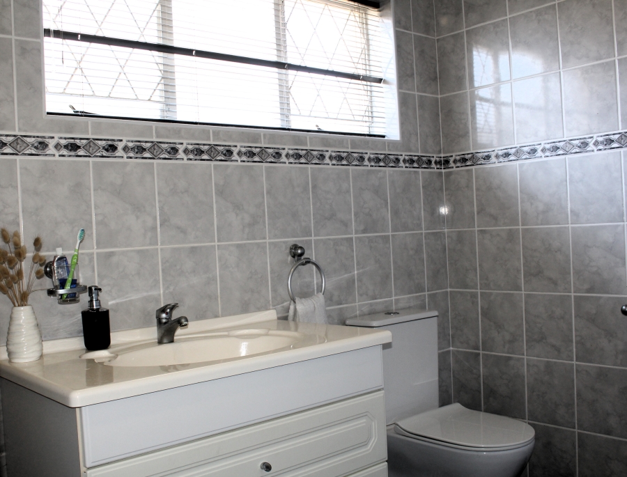 3 Bedroom Property for Sale in West Beach Eastern Cape